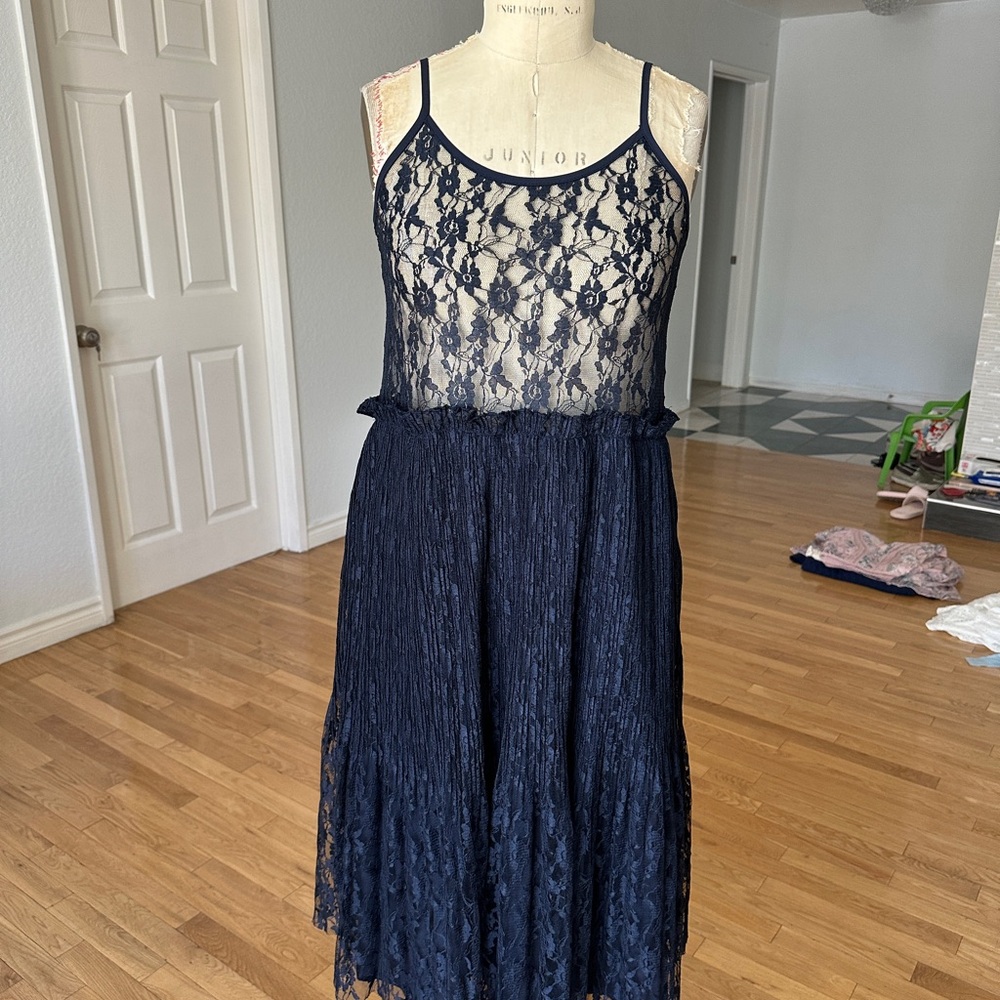 Elegant Navy Lace Dress